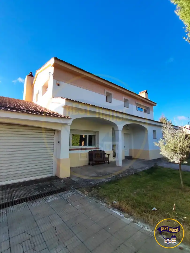 Exterior view of Houses for sale in Cuenca  with Heating, Private garden and Terrace