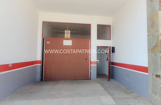 Garaje en Venta en Calle Mar del Sur en Centro