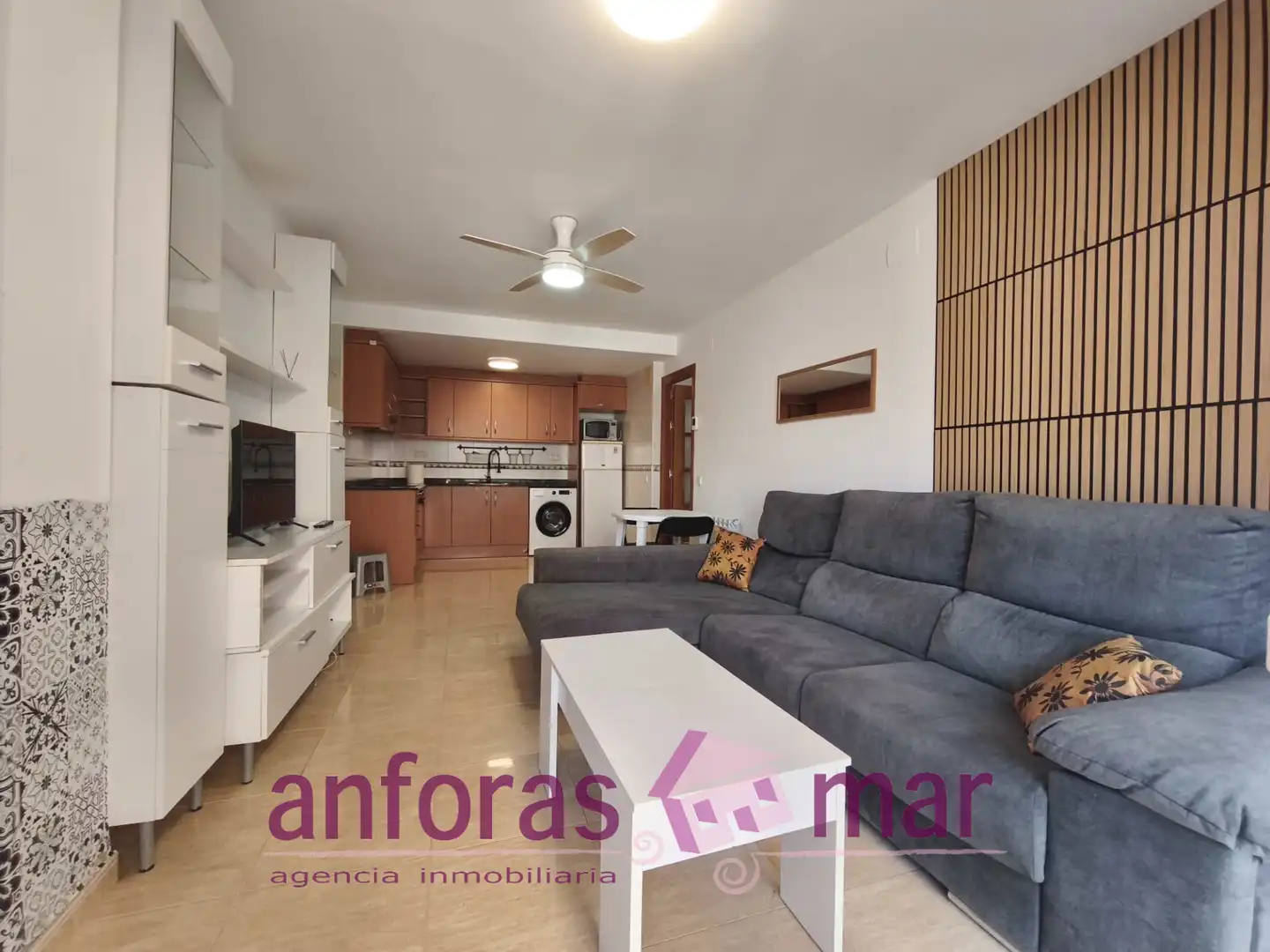 Sala d'estar de Apartament en venda en Creixell amb Calefacció, Terrassa i Moblat