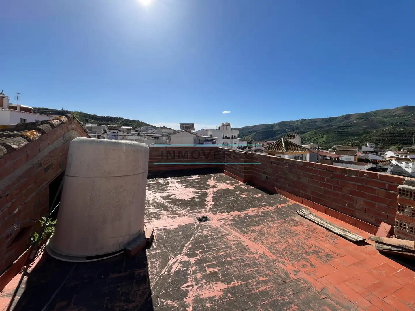 Vista exterior de Edifici en venda en Benamargosa