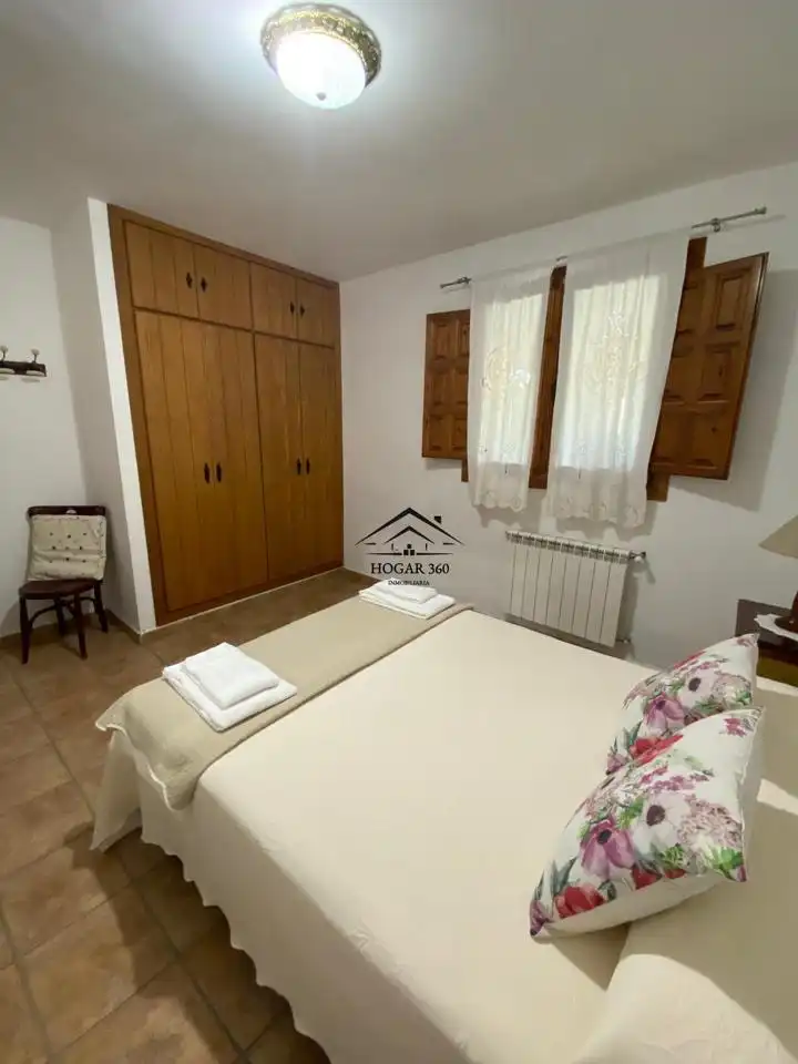Dormitori de Finca rústica en venda en Valencia de Alcántara amb Jardí privat, Terrassa i Piscina