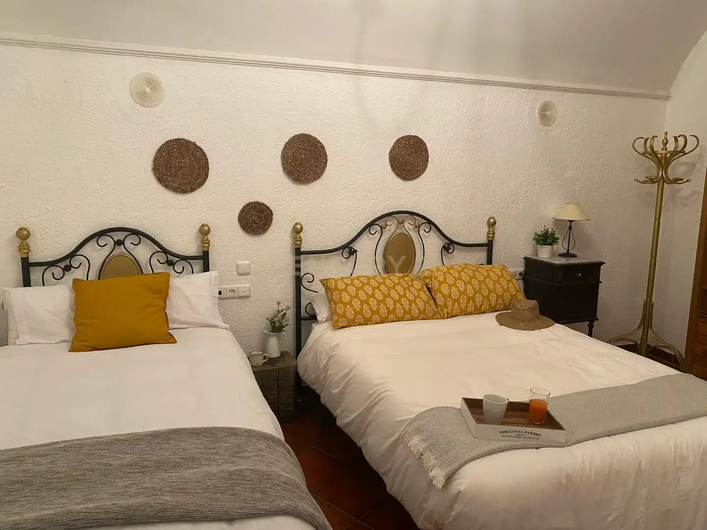 Habitación de Casa o chalet de alquiler en Guadix con Lavadora, Microondas y TV