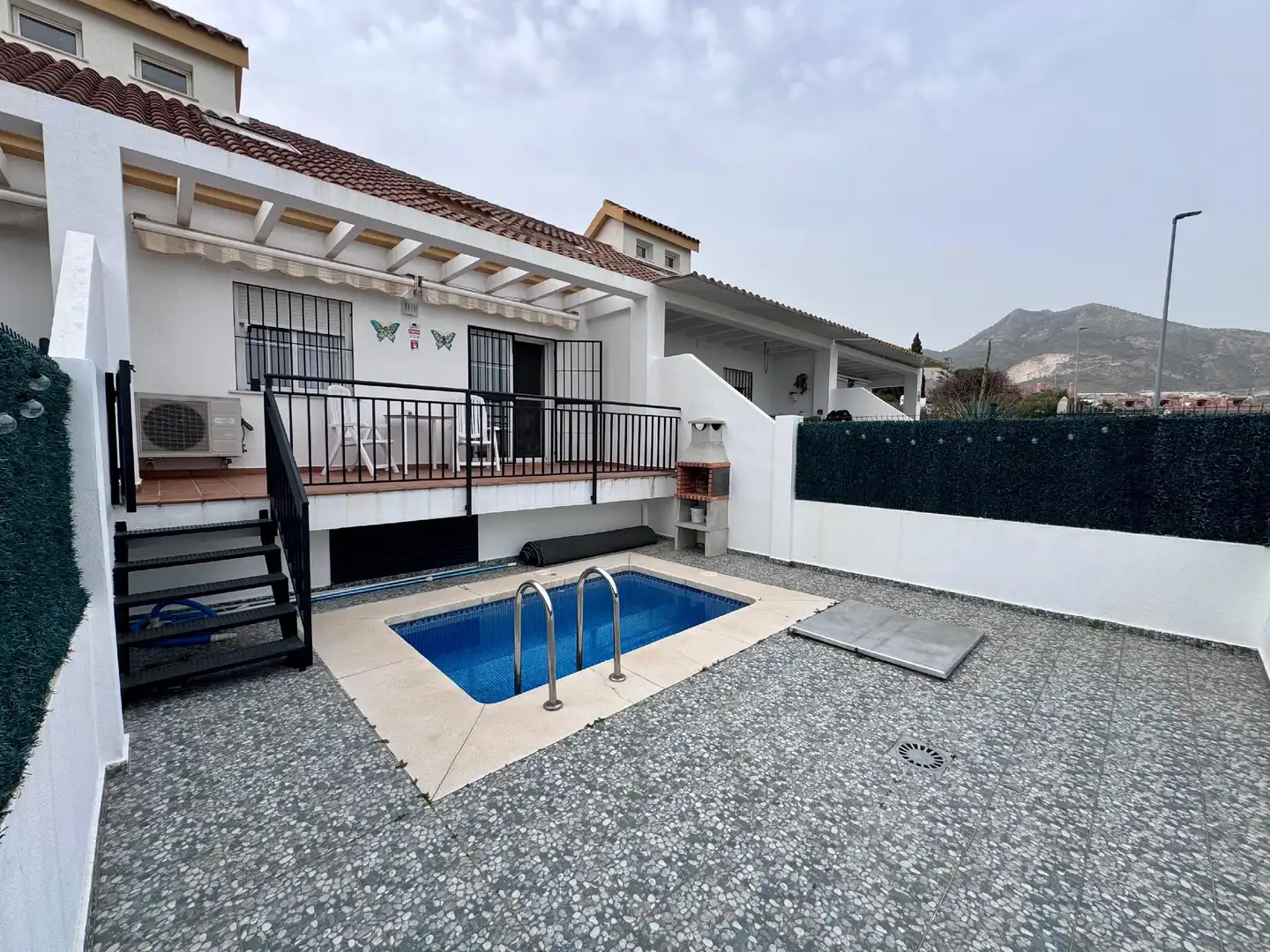 Casa bifamiliare con piscina in vendita a Benalmádena pueblo