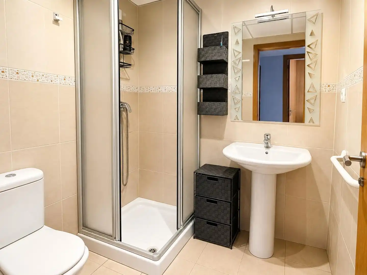 Bathroom of Flat for sale in Amposta  with Air Conditioner, Heating and Storage room