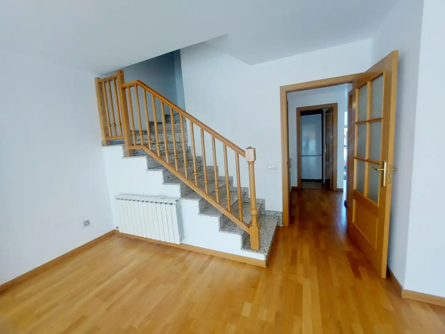 Casa amb terrassa en venda a Sant Andreu de la Barca, imagen 2
