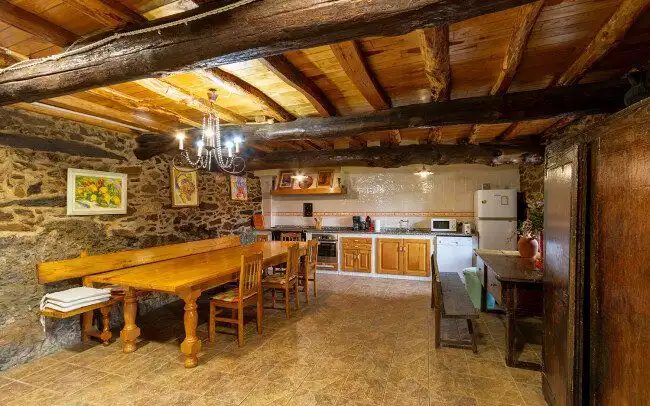 Cuina de Casa o xalet en venda en Sober amb Calefacció, Jardí privat i Terrassa