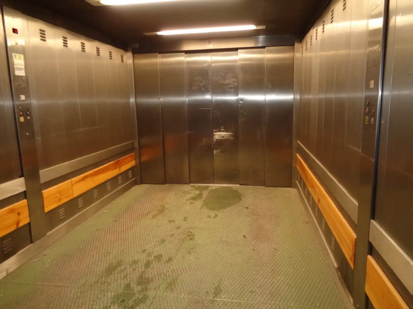 Parkplatz zum Verkauf in Col.legis Nous, imagen 10