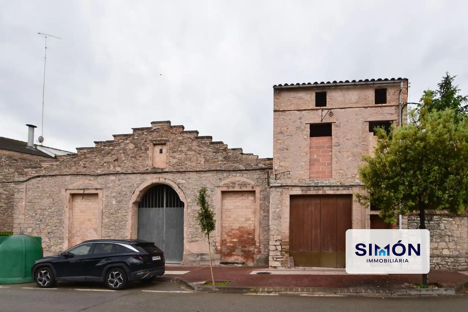 Exterior view of Houses for sale in Avinyó