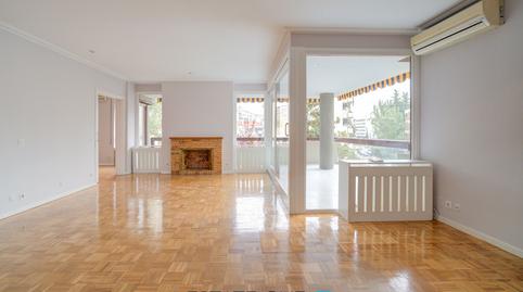 Photo 2 of Flat to rent in Hispanoamérica - Bernabéu, Madrid