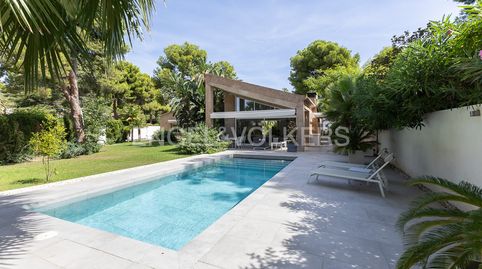 Villa de ensueño en una sola planta, en Los Monasterios