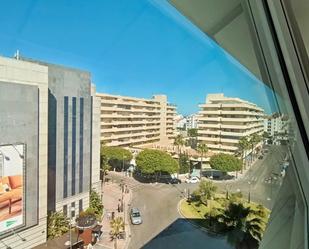 Vista exterior de Oficina en venda en Marbella