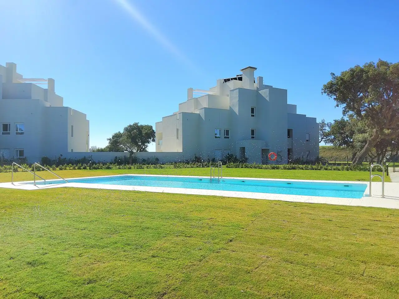 Piscina de Apartamento en venta en Sotogrande con Aire acondicionado, Terraza y Amueblado