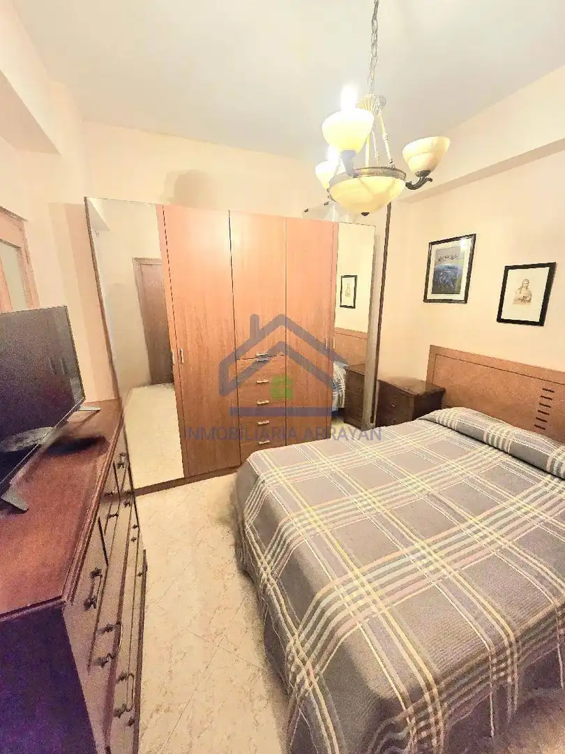 Bedroom of Flat for sale in Granada  with Air Conditioner