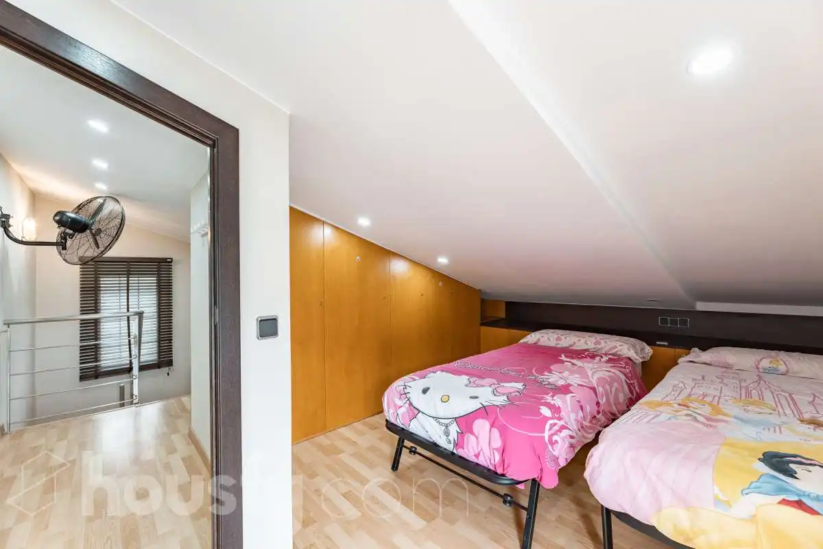 Dormitori de Casa o xalet en venda en Sant Pere de Ribes amb Aire condicionat, Calefacció i Jardí privat