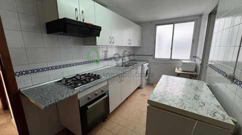 Foto 2 de Piso de alquiler en Valdepasillas - La Paz - Huerta Rosales, Badajoz Capital
