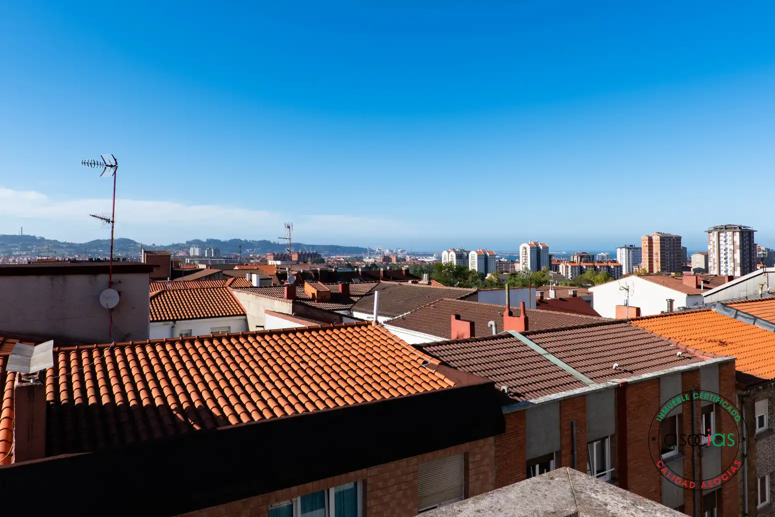 Exterior view of Flat for sale in Sur