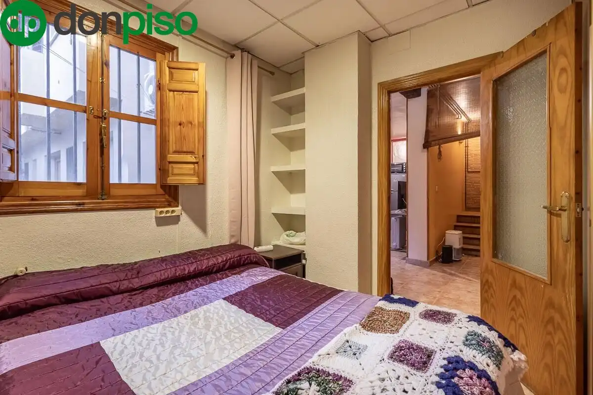 Dormitori de Casa o xalet en venda en Granada amb Aire condicionat, Calefacció i Terrassa