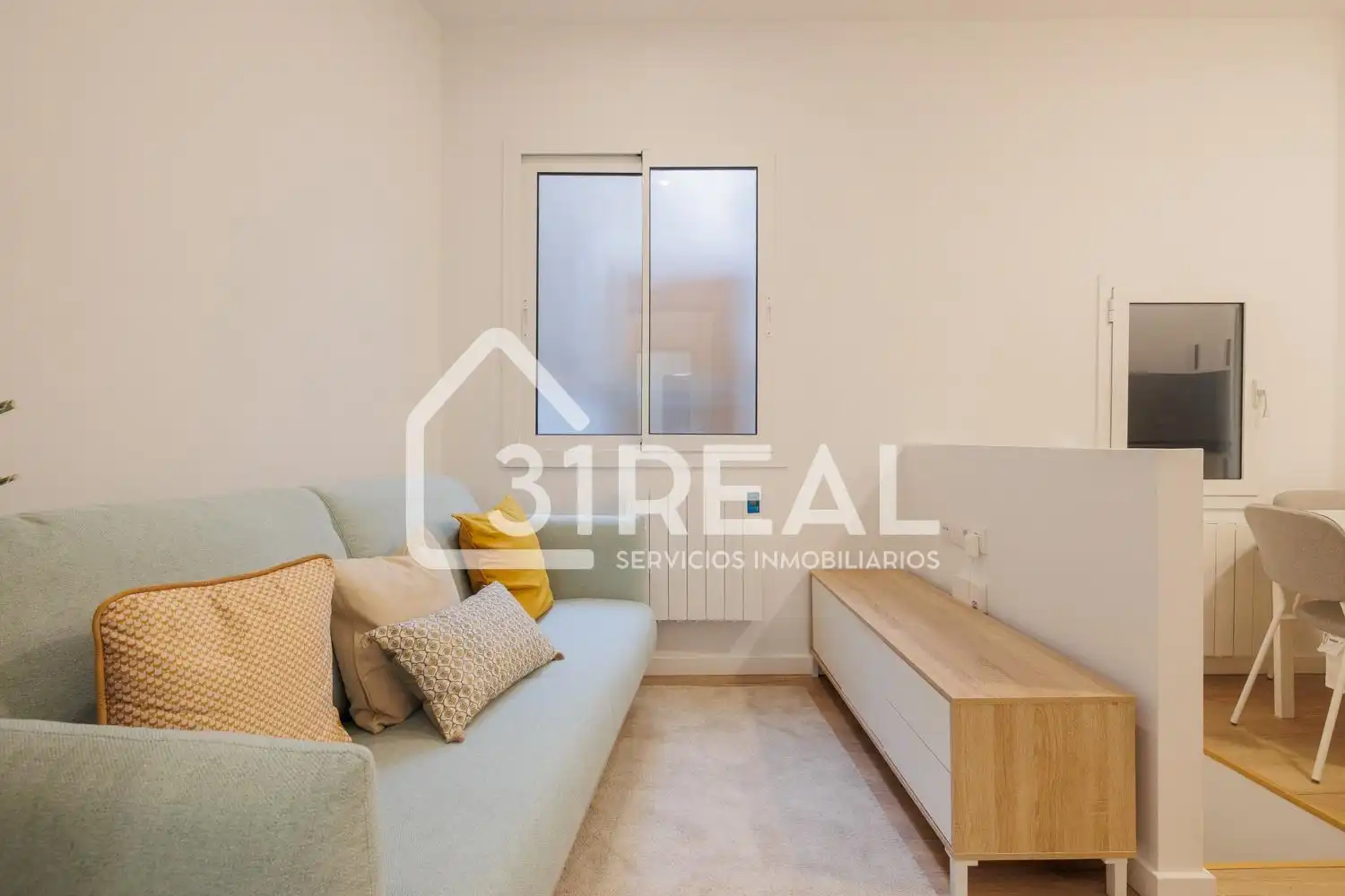 Habitación de Planta baja en venta en Madrid con Calefacción, Amueblado y Alarma