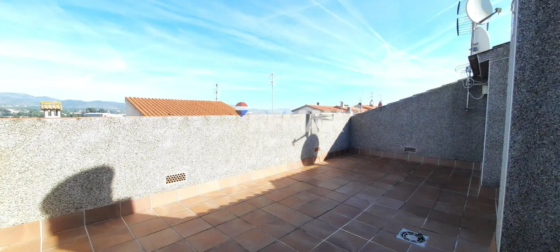 Terraza de Casa adosada en venta en Vilanova i la Geltrú con Aire acondicionado, Jardín privado y Terraza