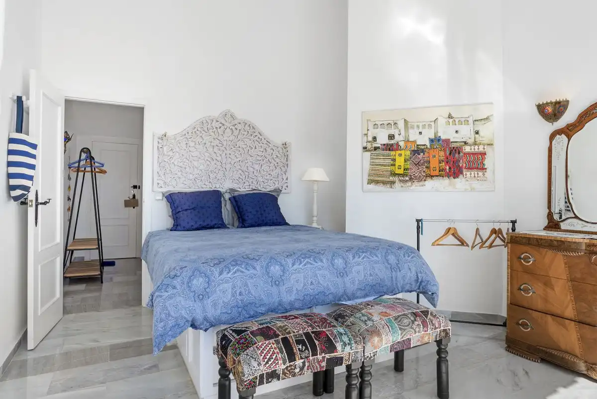 Dormitori de Casa adosada en venda en Marbella amb Aire condicionat, Jardí privat i Terrassa