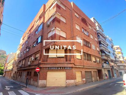 Vista exterior de Pis en venda en Alicante / Alacant amb Aire condicionat, Terrassa i Balcó