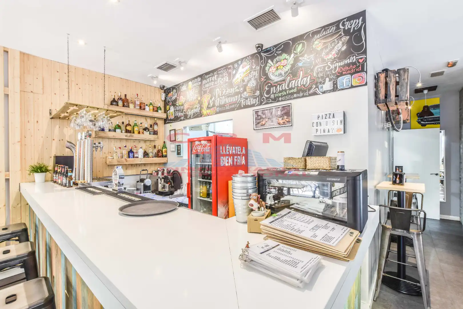 Premises for rent in  Madrid Capital  with Air Conditioner