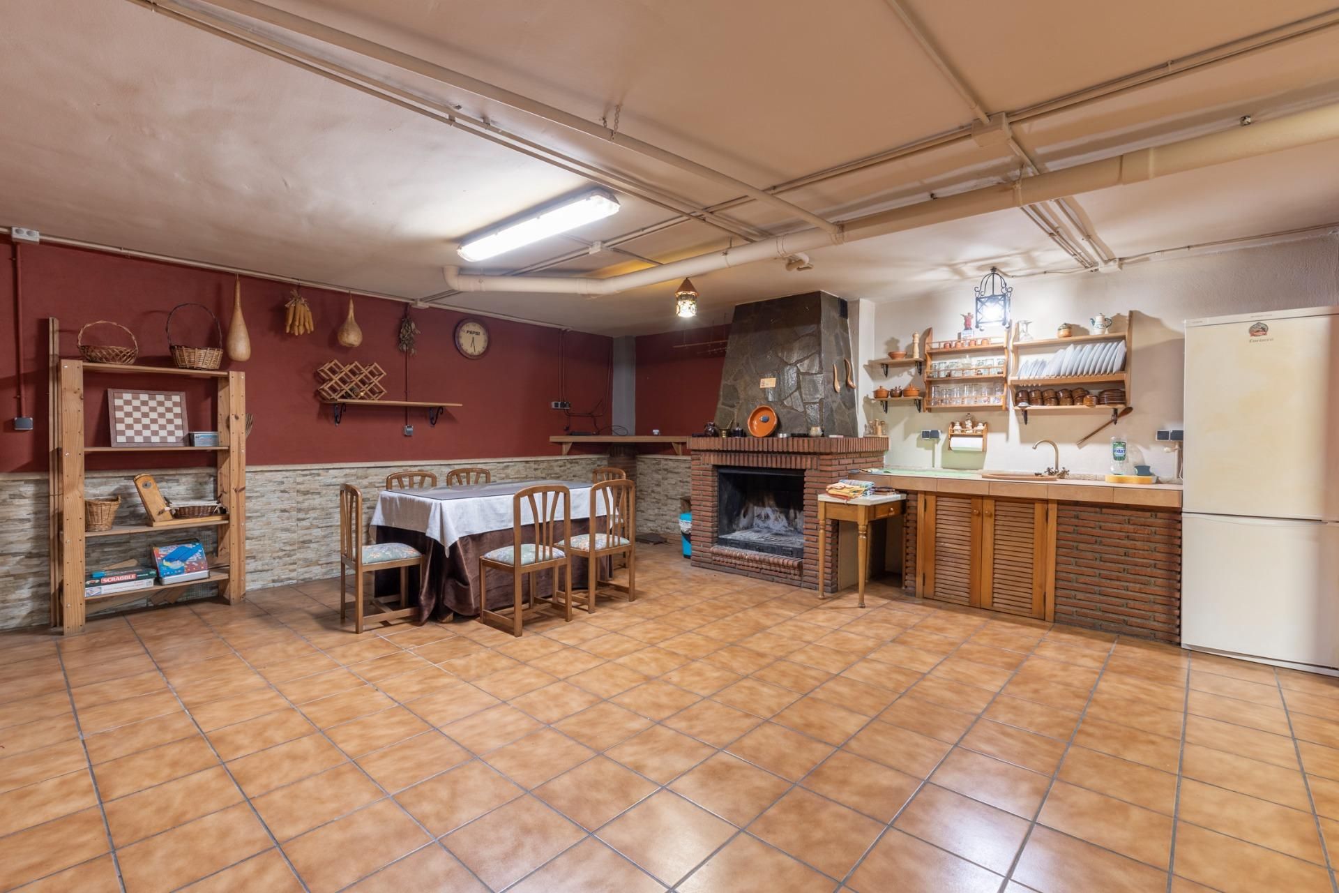 Cuina de Casa adosada en venda en Maracena amb Aire condicionat, Moblat i Balcó