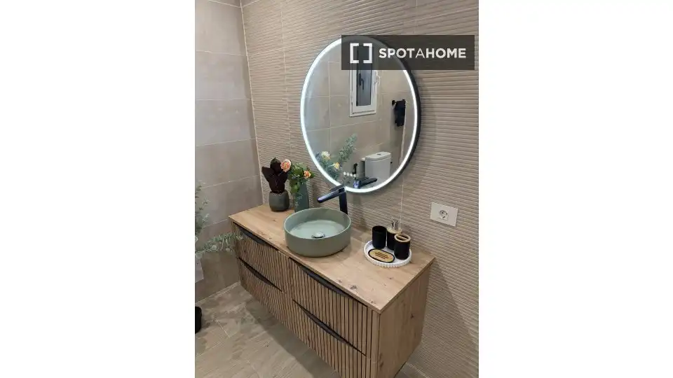 Baño de Apartamento para compartir en Tinajo con Aire acondicionado, Terraza y Amueblado