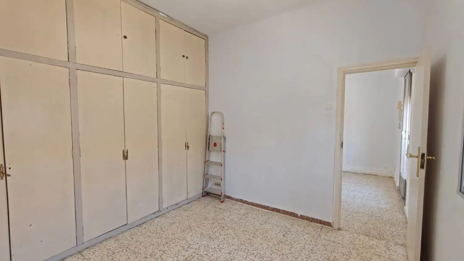 Piso en venta en Granada con Aire acondicionado y Balcón