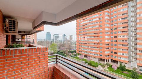 Foto 4 de Piso en venta en De Burgos, Castilla,  Madrid Capital
