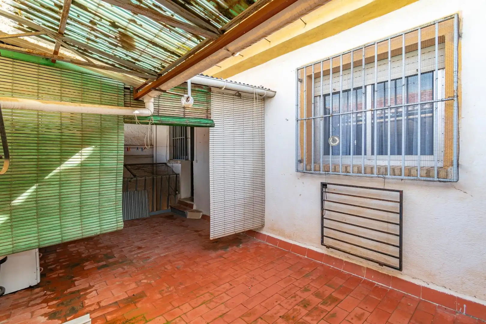 Casa adosada en venda en Armilla amb Terrassa, Balcó i Alarma