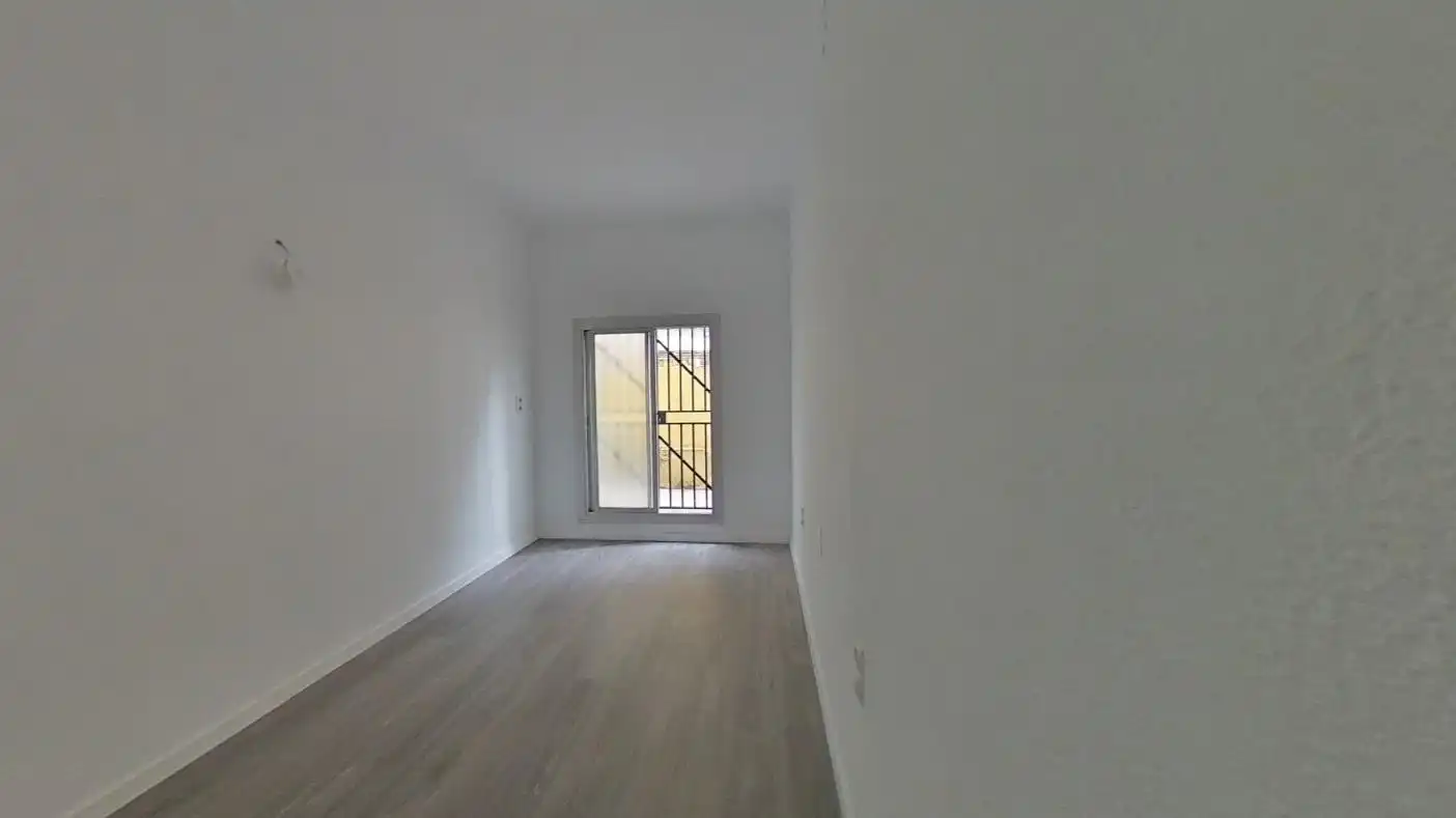 Piso en venta en Badalona con Horno