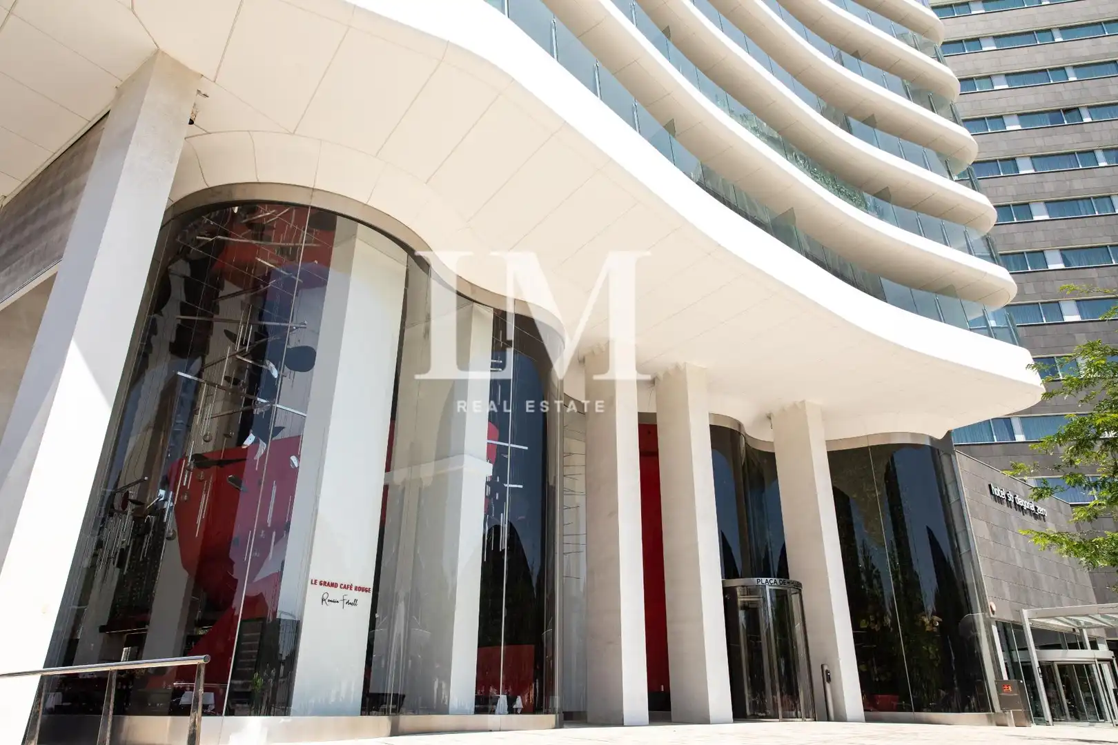 Exterior view of Apartments for rent in Barcelona  with Air Conditioner, Private garden and Terrace