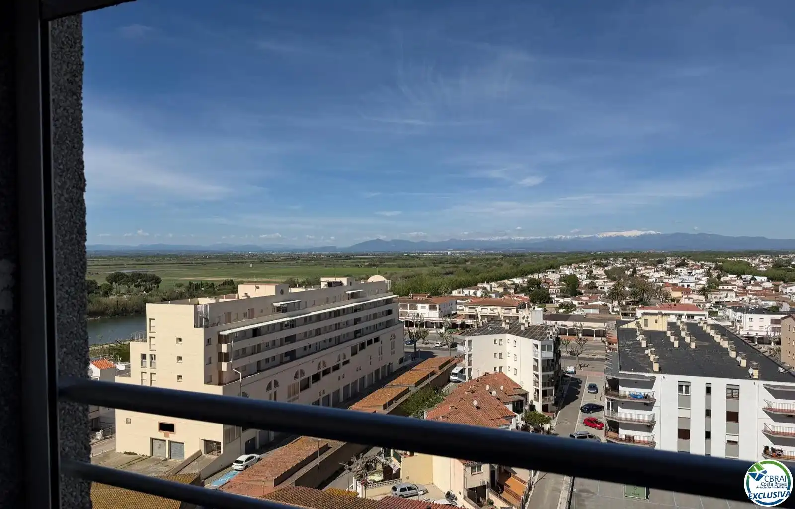 Exterior view of Flat for sale in Empuriabrava  with Furnished