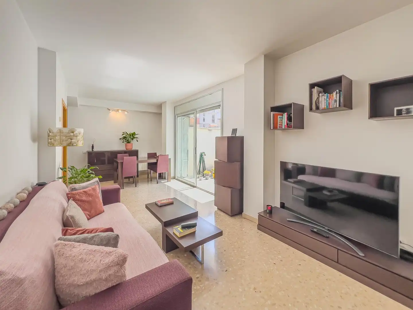 Wohnzimmer von Erdgeschoss zum Verkauf in Viladecans mit Heizung, Terrasse und Gemeinschaftspool