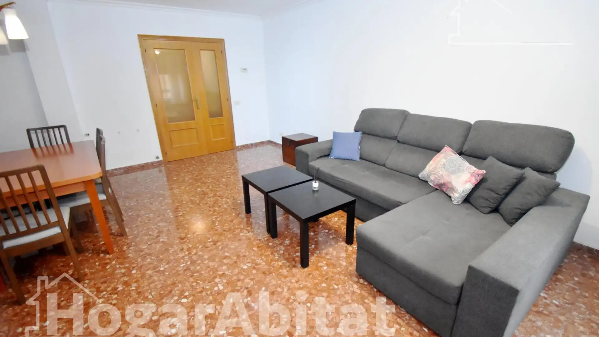 Sala d'estar de Pis en venda en Castellón de la Plana / Castelló de la Plana amb Aire condicionat, Calefacció i Traster