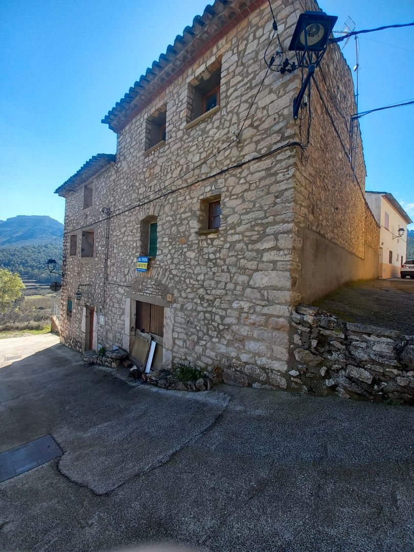 Exterior view of House or chalet for sale in Capafonts  with Terrace and Furnished