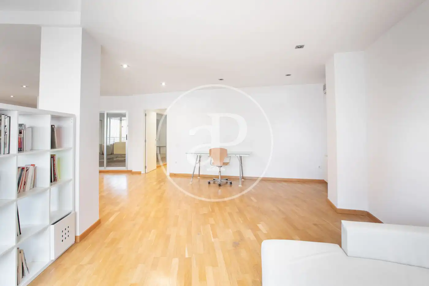 Außenansicht von Wohnung zum Verkauf in Valencia mit Klimaanlage, Heizung und Terrasse