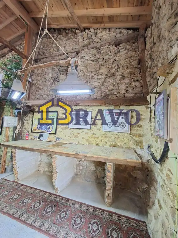 Casa adosada en venta en Merindad de Cuesta-Urria