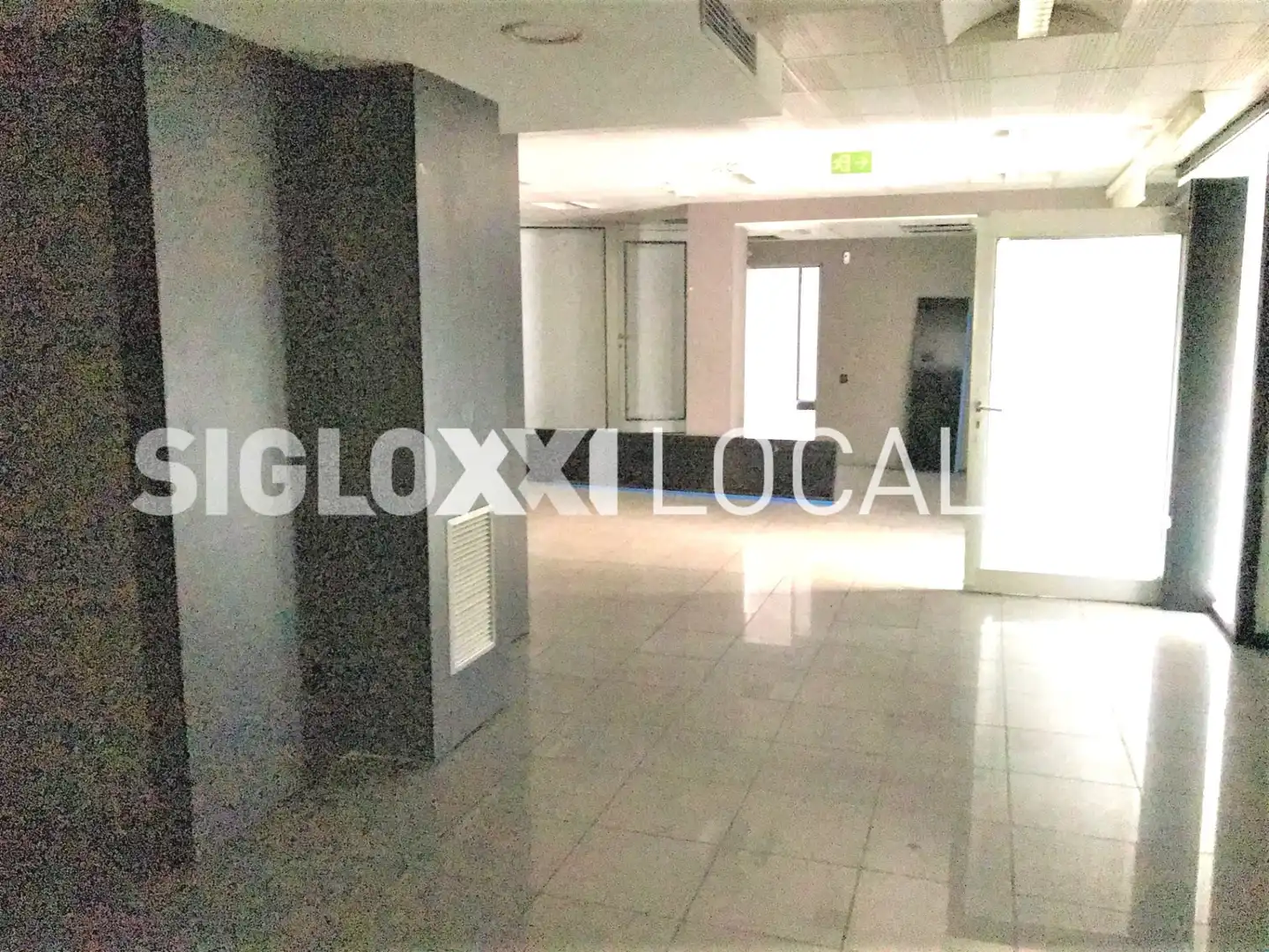 Local comercial en venta en DE VERDI, imagen 2