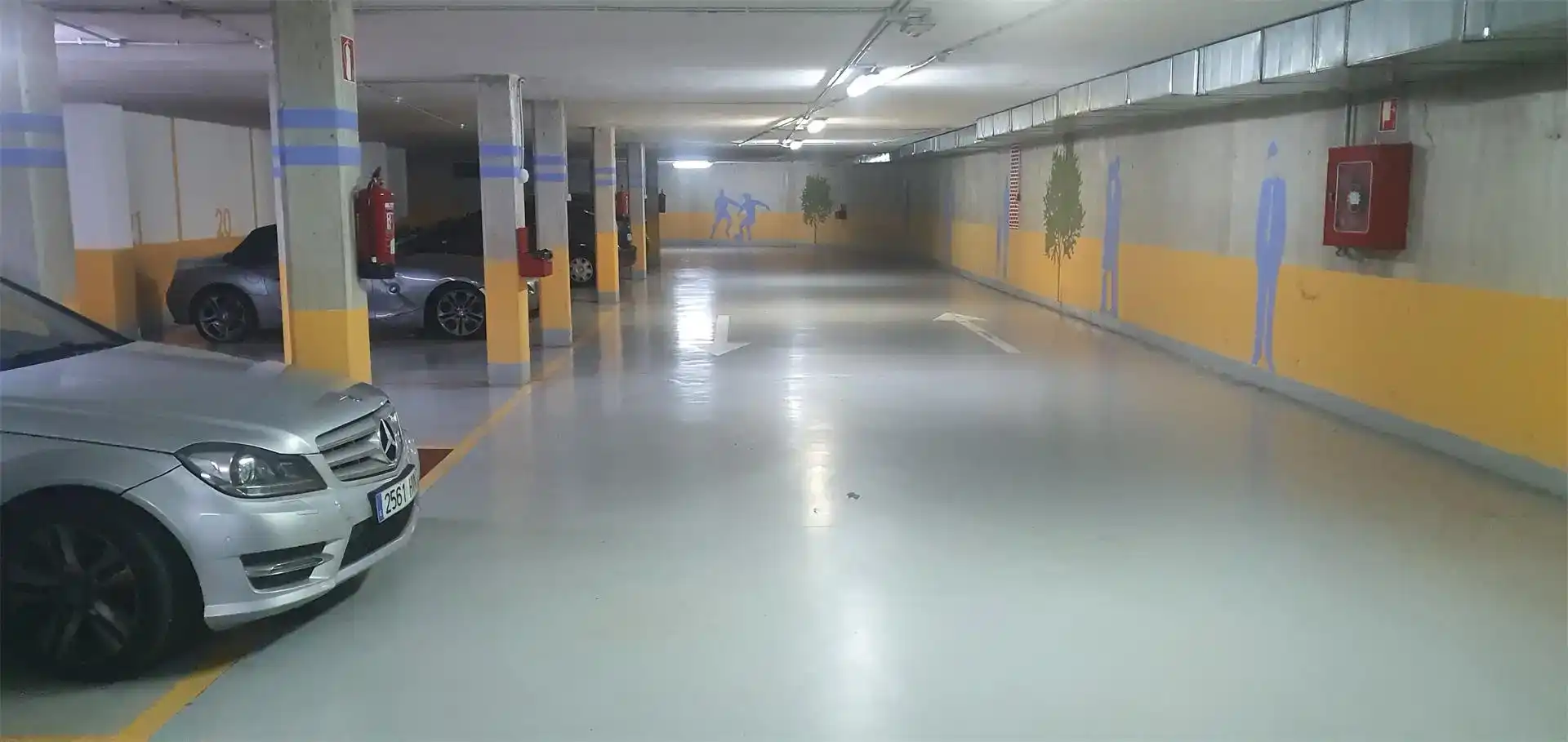 Parkplatz von Garage zur Miete in Santander