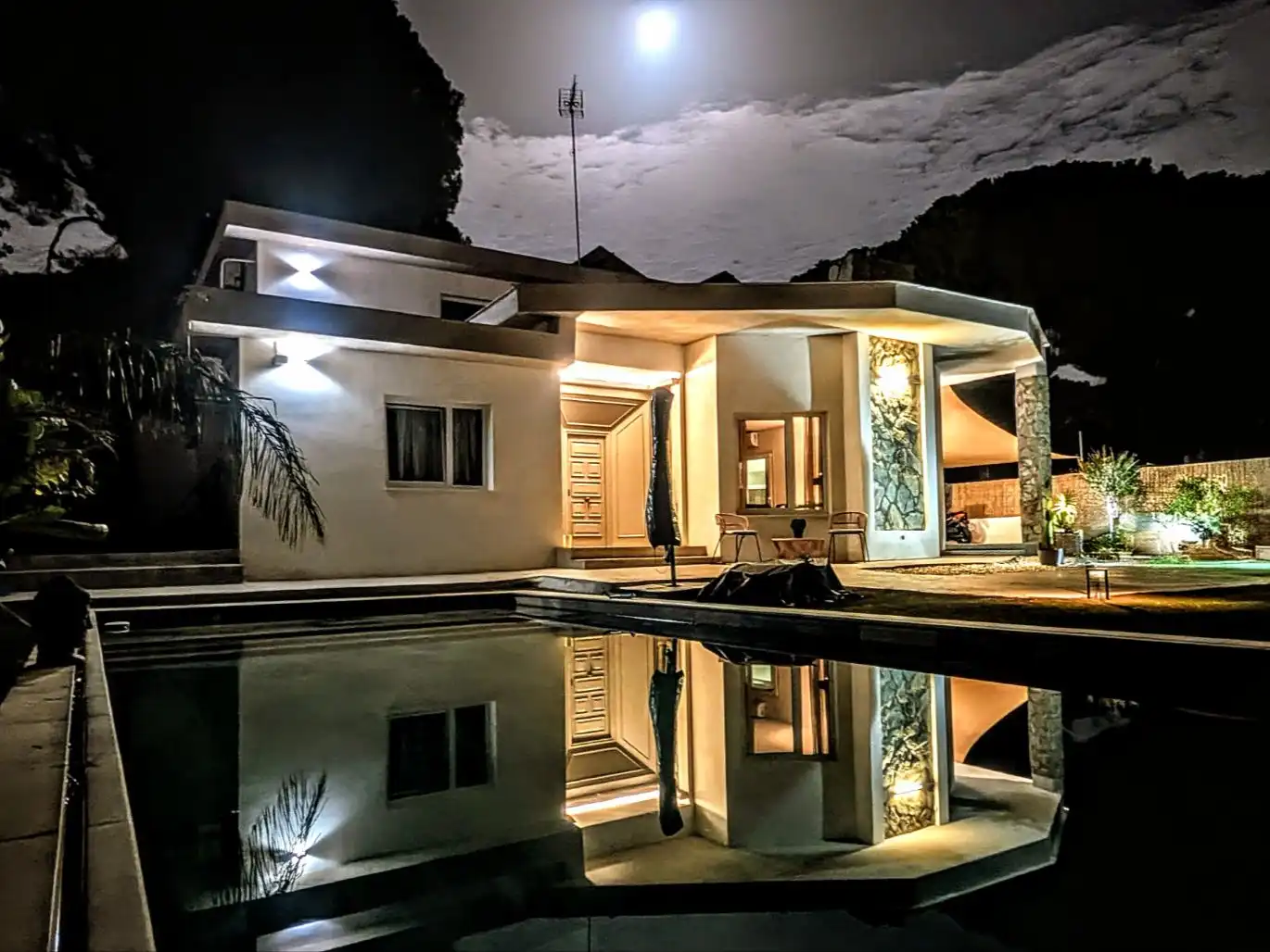 Chalet con piscina en venta en Pino tea 383, imagen 2