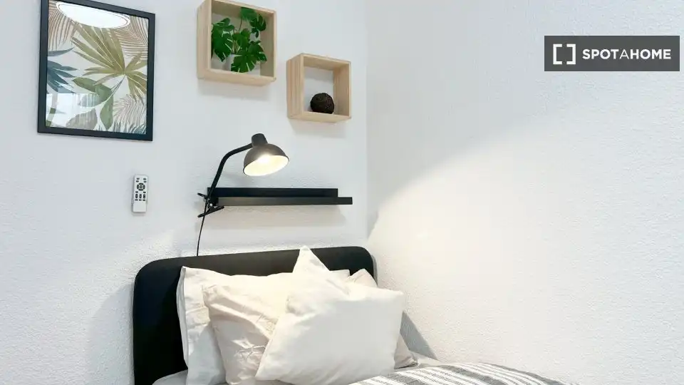 Room in Madrid, Madrid
