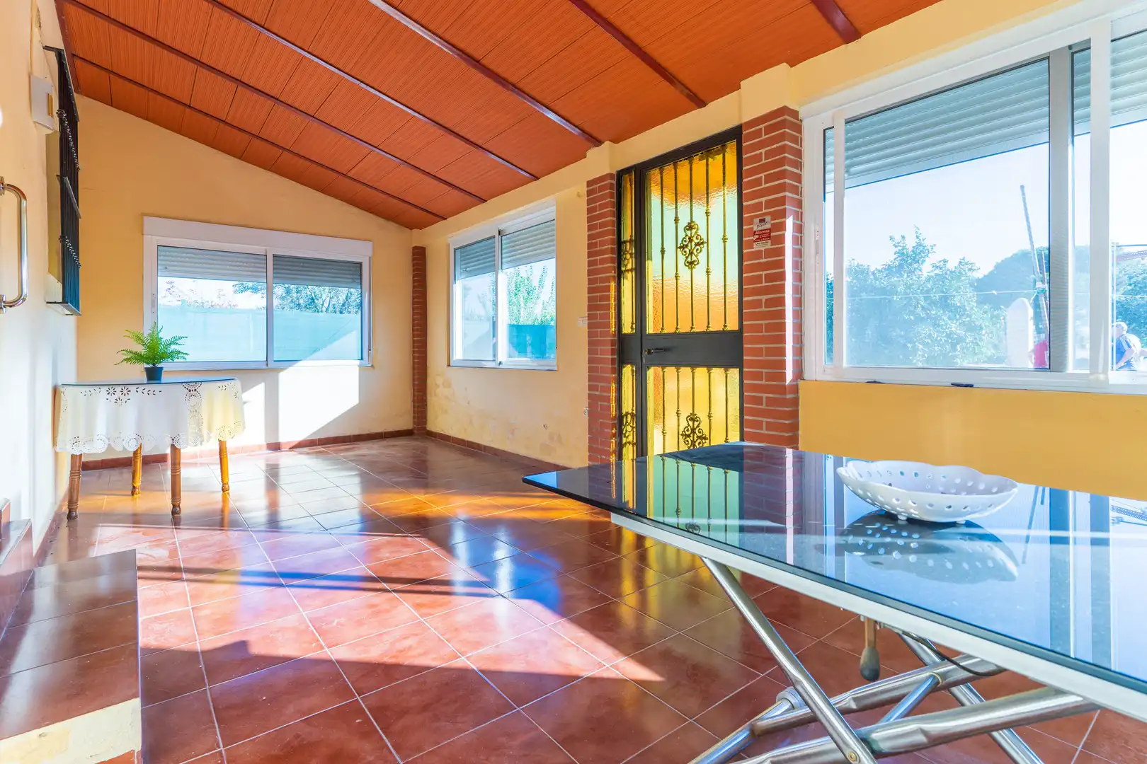 Finca rústica en venta en Bonares con Aire acondicionado, Jardín privado y Terraza