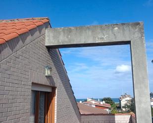 Exterior view of House or chalet for sale in Laredo  with Heating, Private garden and Furnished