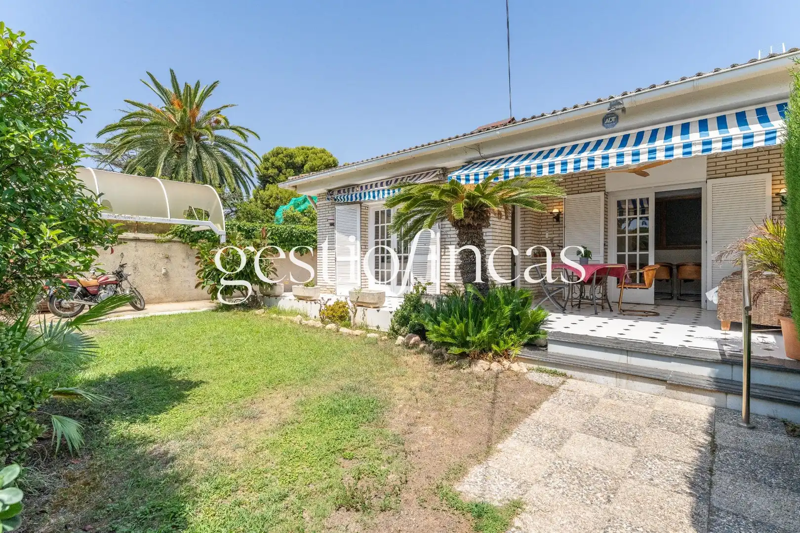 Jardín de Casa adosada en venta en Cambrils con Aire acondicionado, Calefacción y Amueblado