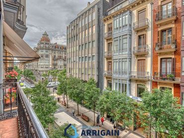 Flat with balcony for sale in Txurruka Kalea 9