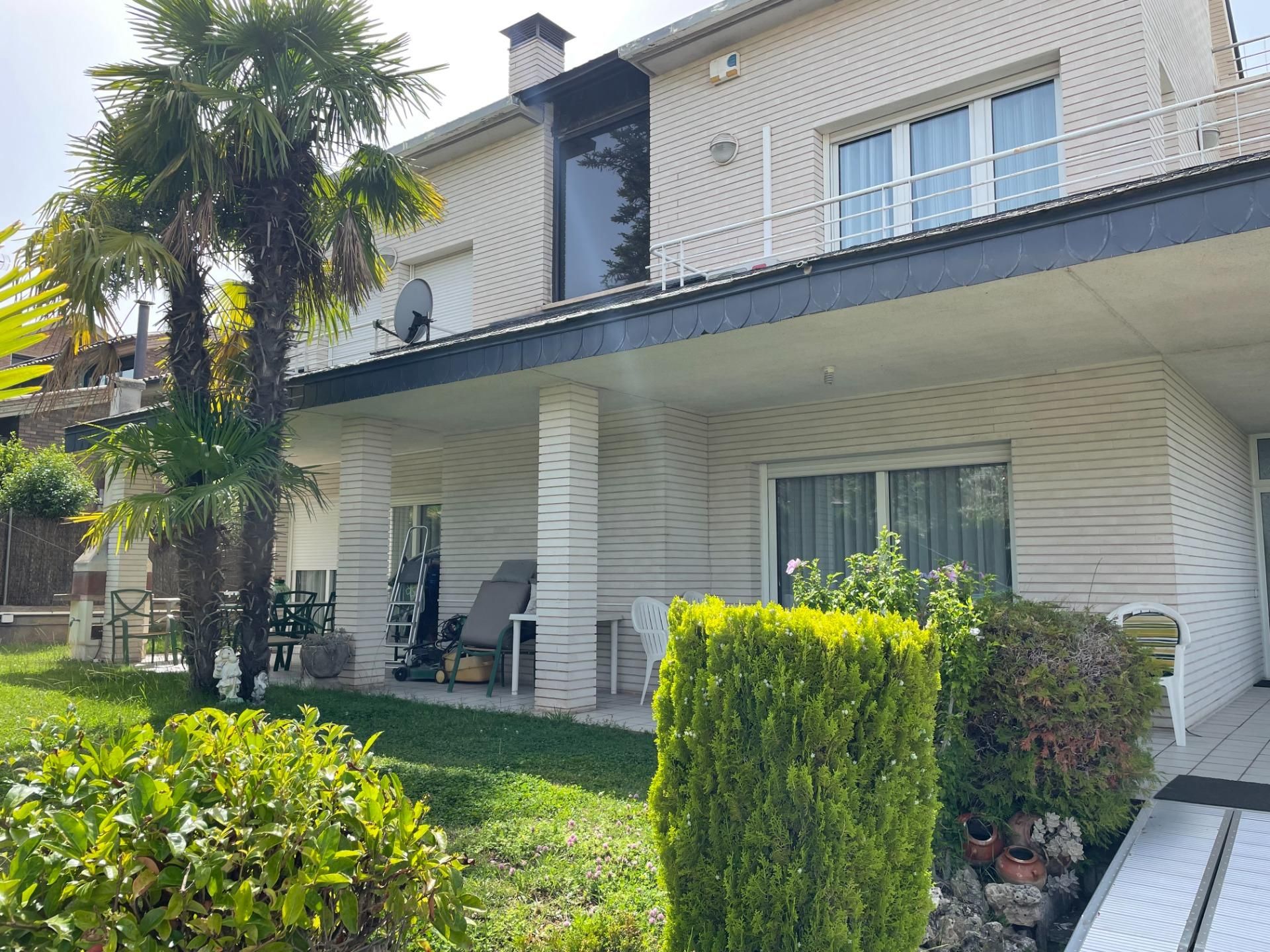 Jardí de Casa o xalet en venda en Sant Fruitós de Bages amb Calefacció, Jardí privat i Terrassa