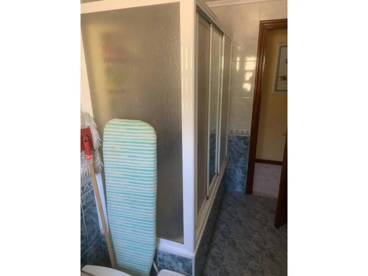 Baño de Casa o chalet en venta en Alfoz con Calefacción, Parquet y Terraza
