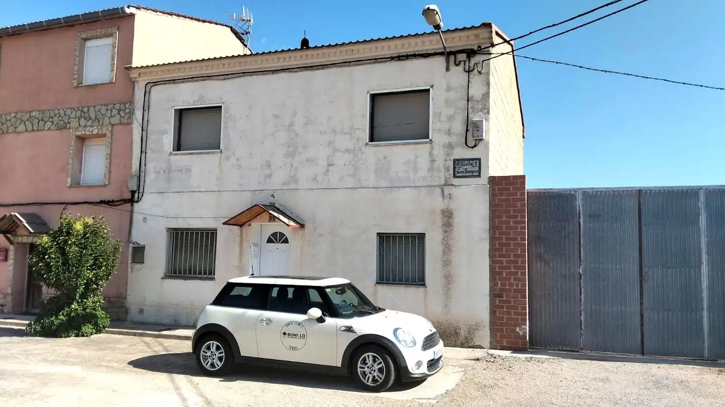 Exterior view of Detached homes for sale in Torrelacárcel  with Heating and Storage room